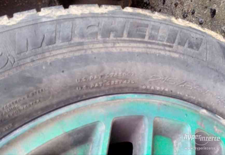 Mischelin 215/65R15 96H, 2 kusy zimní pneu, .......... - foto 2