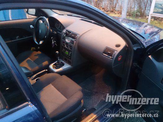 Ford Mondeo 2.0 TDCi - foto 6