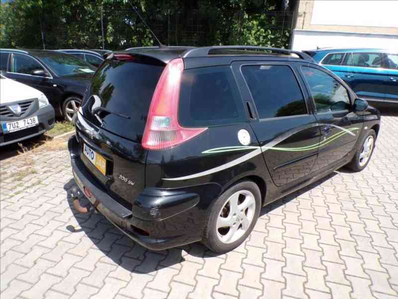 Peugeot 206 1,6 16V TAŽNÉ ZAŘÍZENÍ - foto 4
