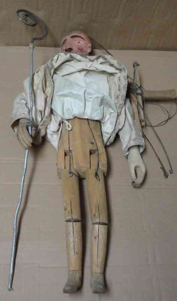 Stará dřevěná loutka - foto 2