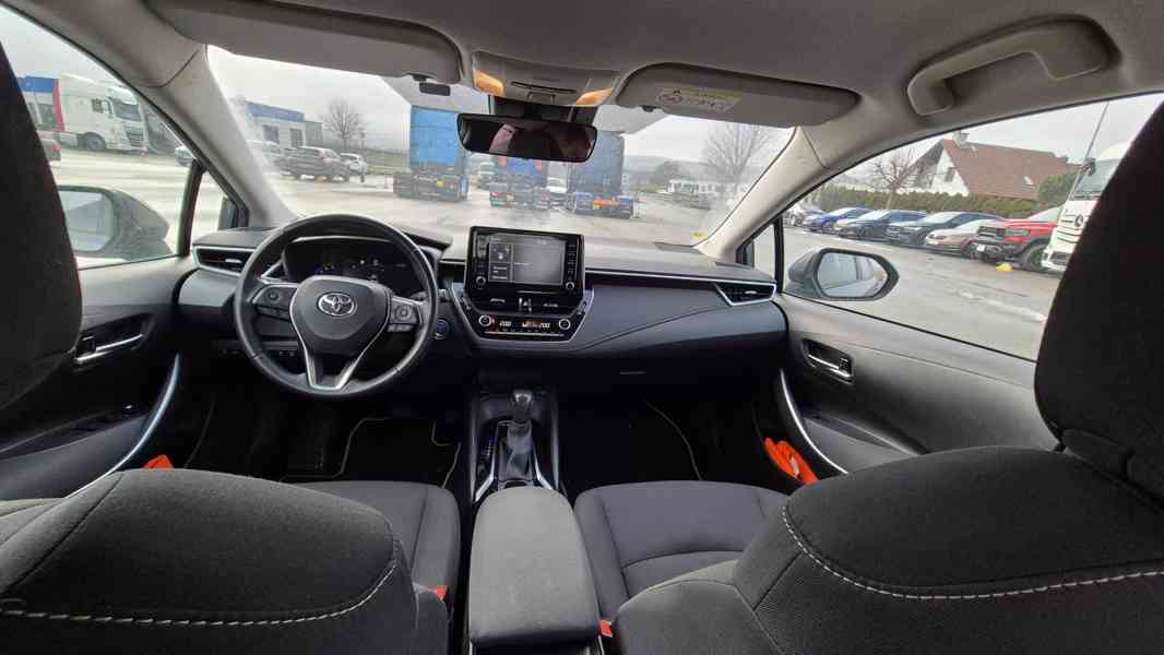 TOYOTA Corolla 1.8 Comfort - foto 9