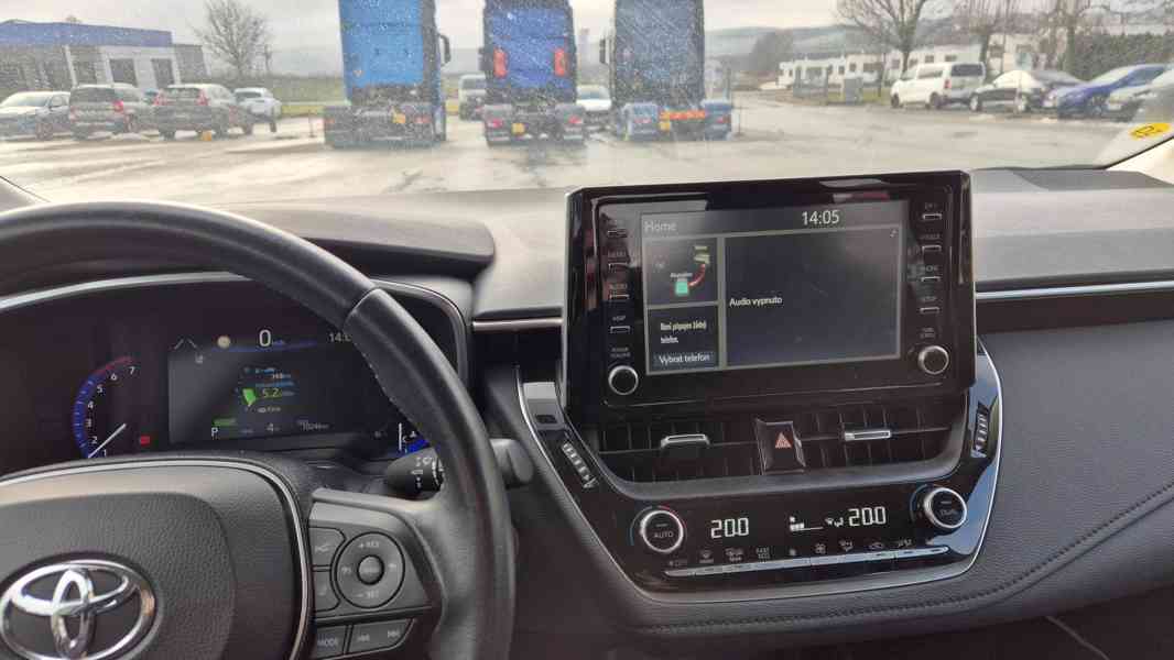 TOYOTA Corolla 1.8 Comfort - foto 12