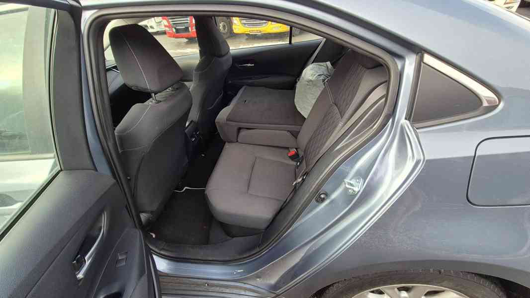 TOYOTA Corolla 1.8 Comfort - foto 10