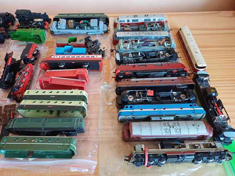 Mašinky na náhradní díly.  TT - foto 8