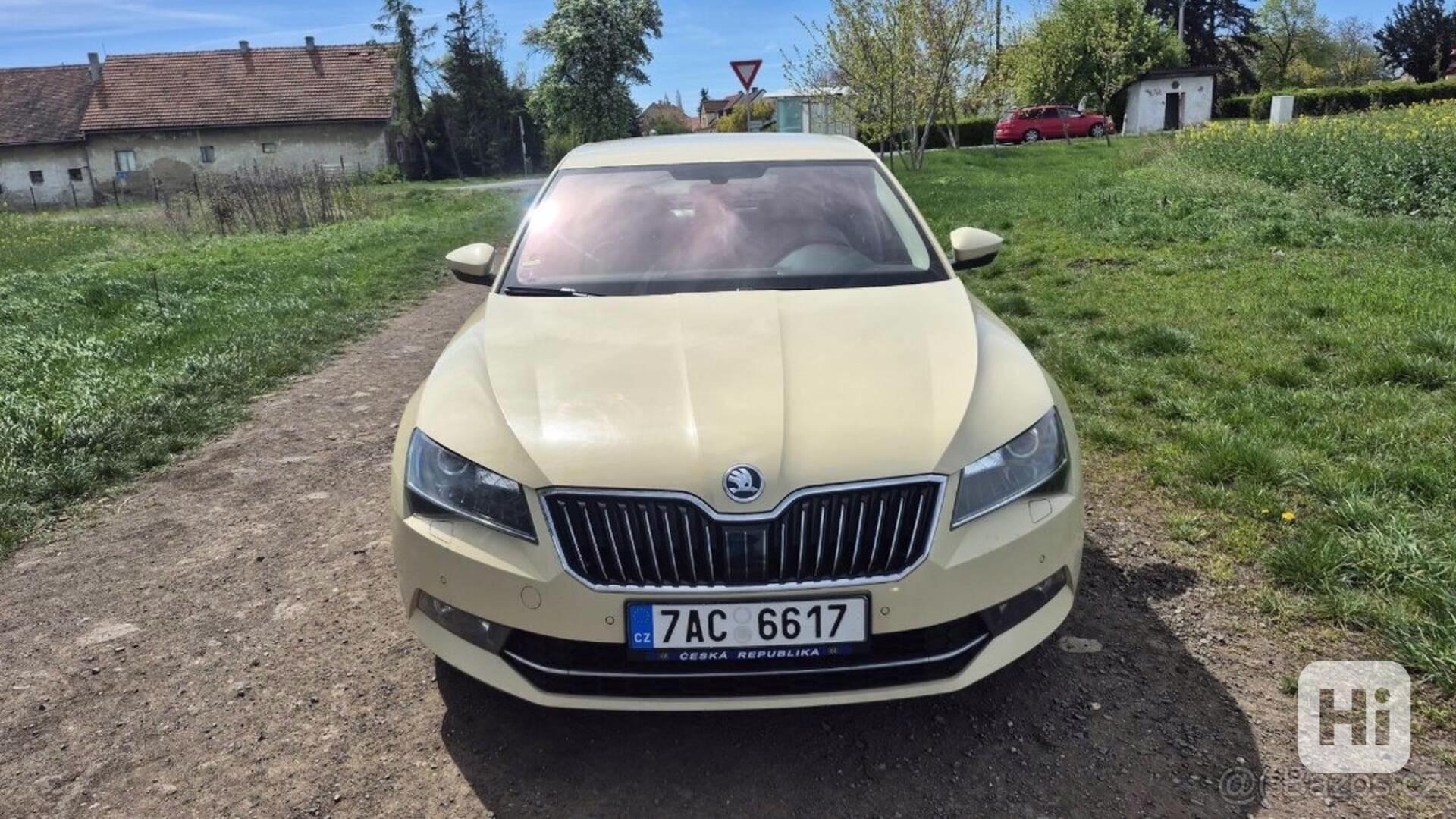 Škoda Superb 2,0 - foto 1
