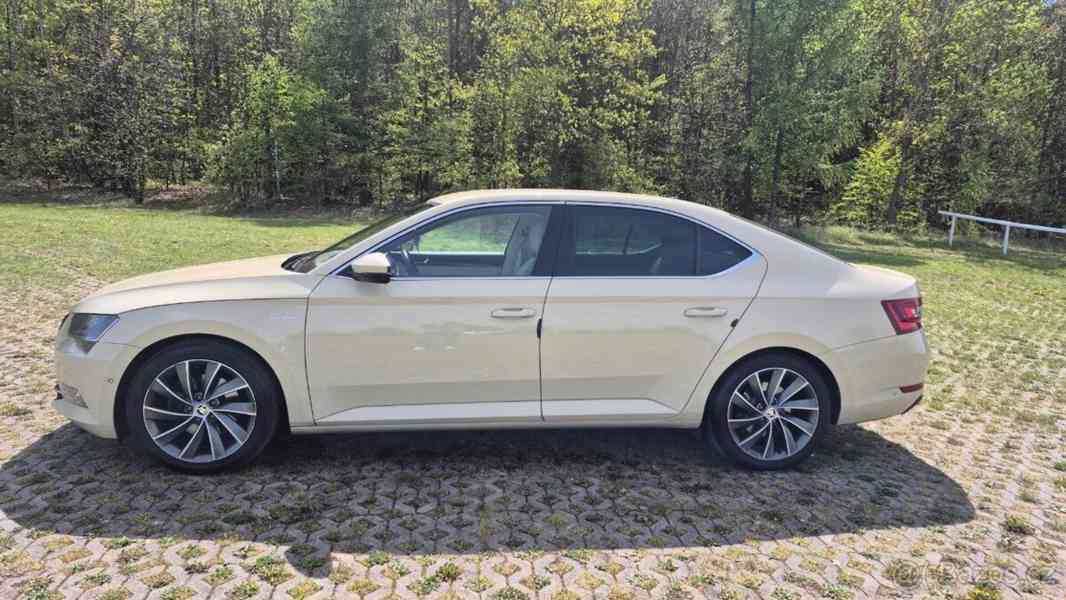 Škoda Superb 2,0 - foto 2
