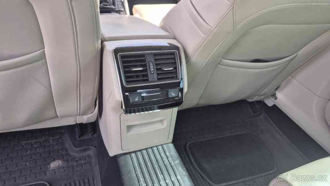 Škoda Superb 2,0 - foto 14