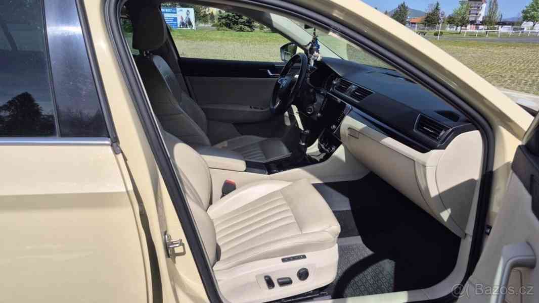 Škoda Superb 2,0 - foto 8