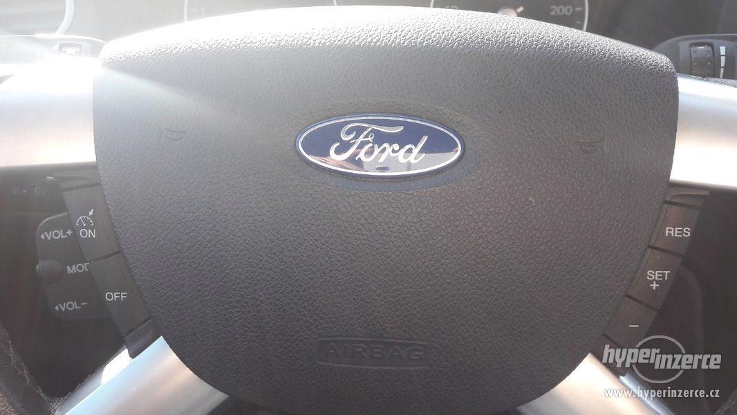 Ford Focus II 1.6 TDCI - 80 kW, servisní kniha, zachovalý - foto 7