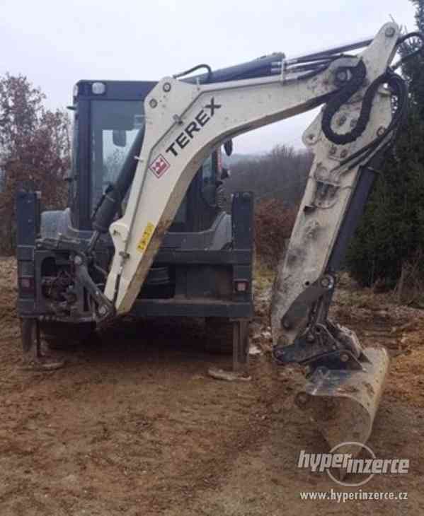 traktor bagr TEREX TLB850, rok 2016, jen 1066 motohodin - foto 3