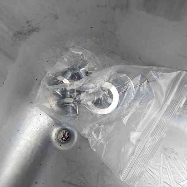 kolecko 130L nosnost 210kg stavebni zahradni vozík - foto 4