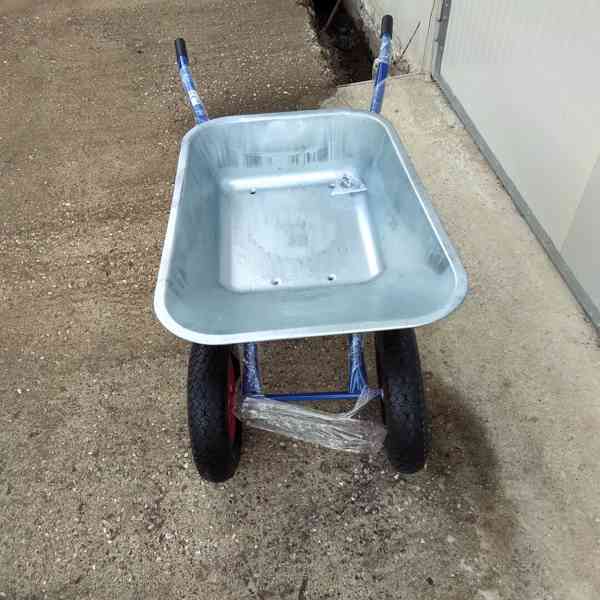 kolecko 130L nosnost 210kg stavebni zahradni vozík - foto 9