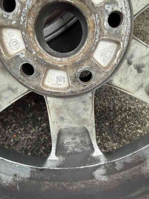 Originál Audi S8 D2 AVUS 18" 5x112 8J ET48 + pneu Federal - foto 7