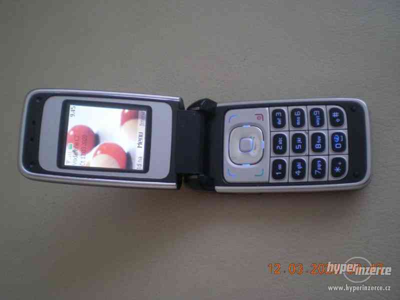 Nokia 6125 - "véčkové" mobilní telefony z r.2006 - foto 3