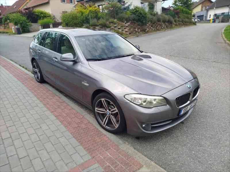 BMW Řada 5 3,0 - foto 1