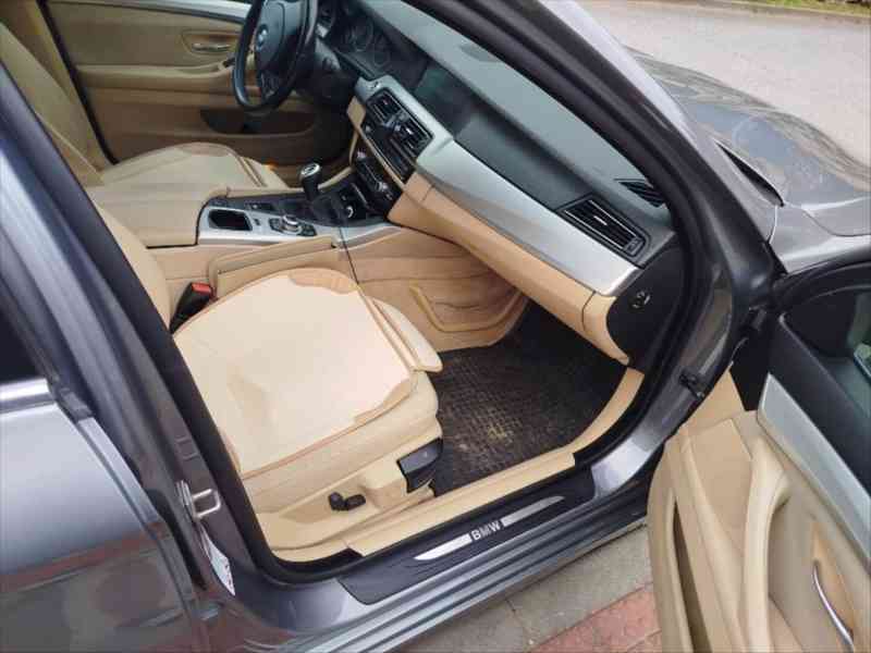 BMW Řada 5 3,0 - foto 9