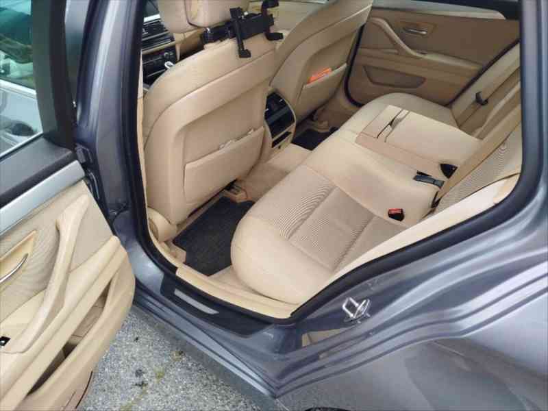 BMW Řada 5 3,0 - foto 8