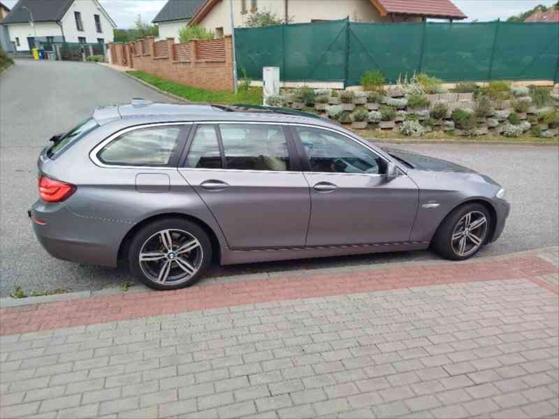 BMW Řada 5 3,0 - foto 10