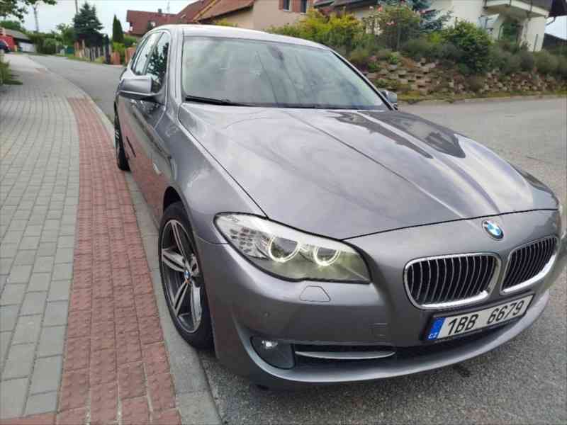 BMW Řada 5 3,0 - foto 2