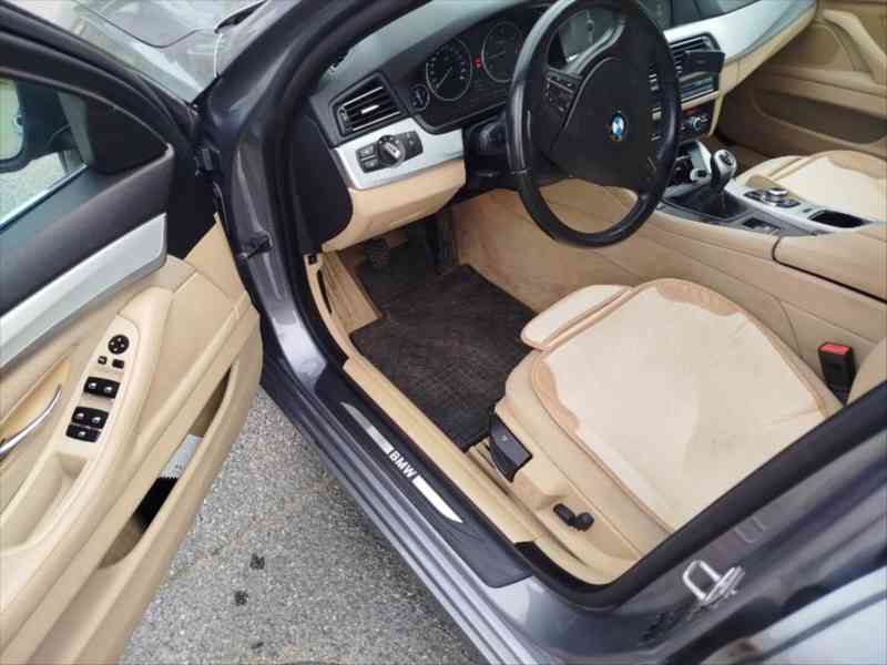 BMW Řada 5 3,0 - foto 6