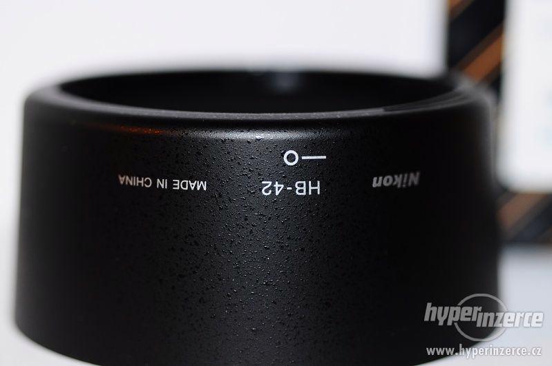 Nikon HB-42 bajonetová sluneční clona 62mm - foto 2