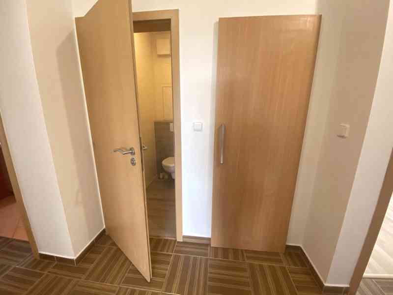 PRONÁJEM PROSTORNÉHO BYTU 3+1 V IVANČICÍCH U BRNA - foto 6