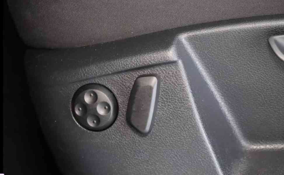 Volkswagen Sharan 2.0 TDI 4MOT Comfortline 103kw - foto 19