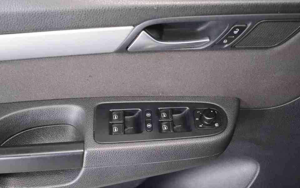 Volkswagen Sharan 2.0 TDI 4MOT Comfortline 103kw - foto 18