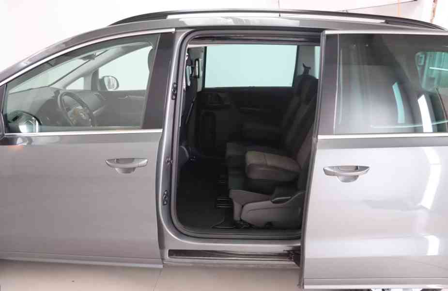 Volkswagen Sharan 2.0 TDI 4MOT Comfortline 103kw - foto 16