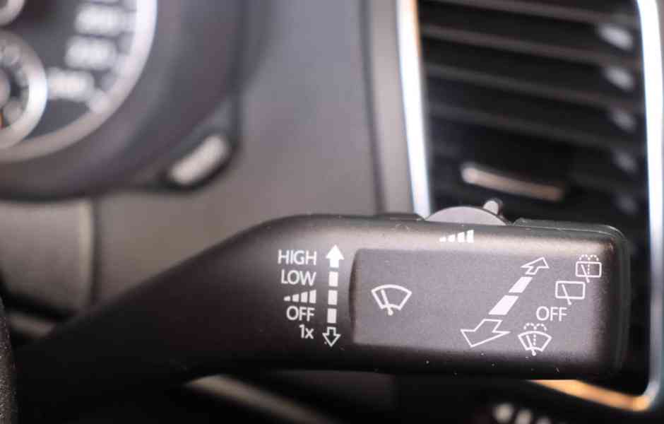 Volkswagen Sharan 2.0 TDI 4MOT Comfortline 103kw - foto 30