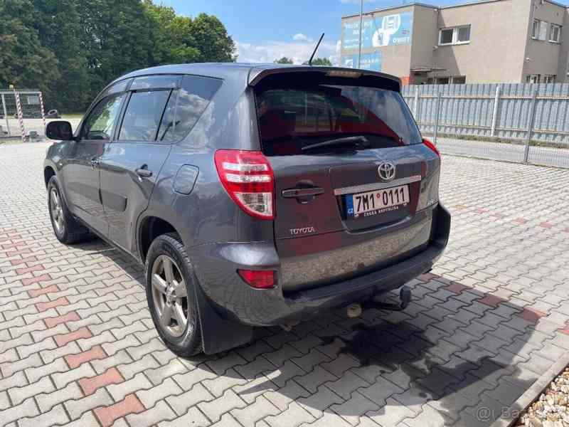 Toyota RAV4 2,2 4x4, r.v.12/2012 ODPOČET DPH - foto 2