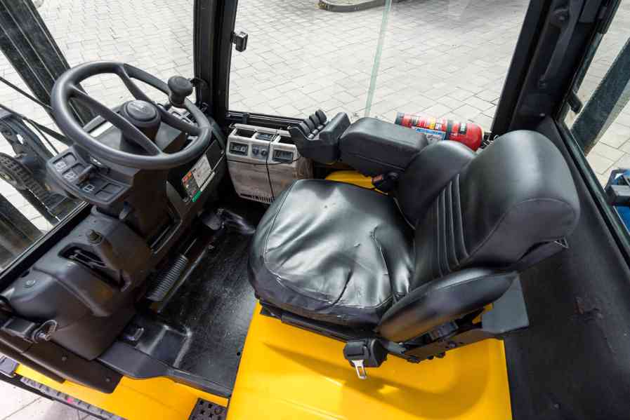 Vysokozdvižný vozík Yale GLP35VX - foto 7