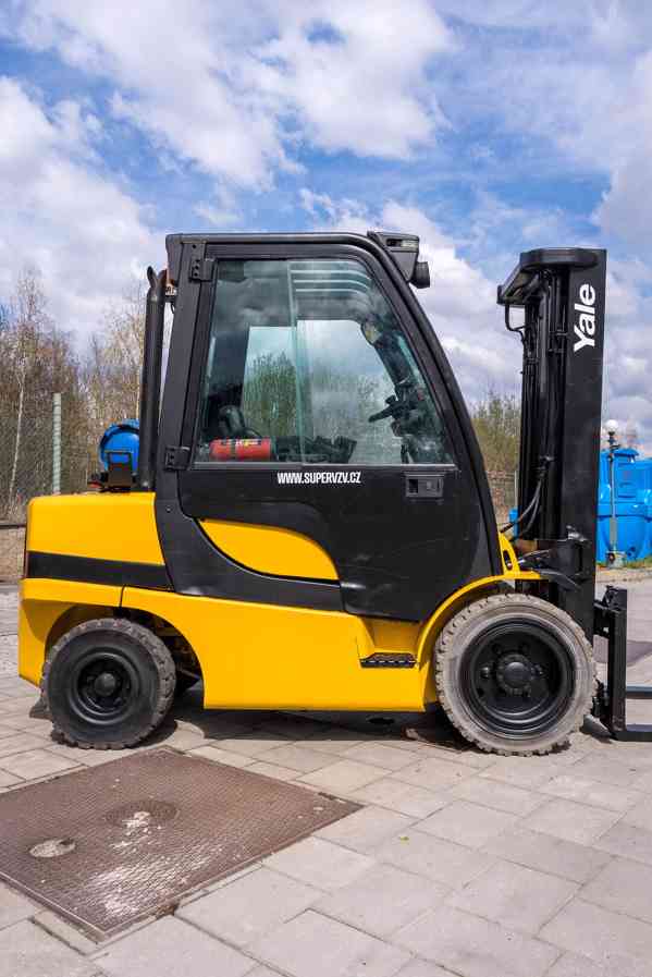 Vysokozdvižný vozík Yale GLP35VX - foto 2