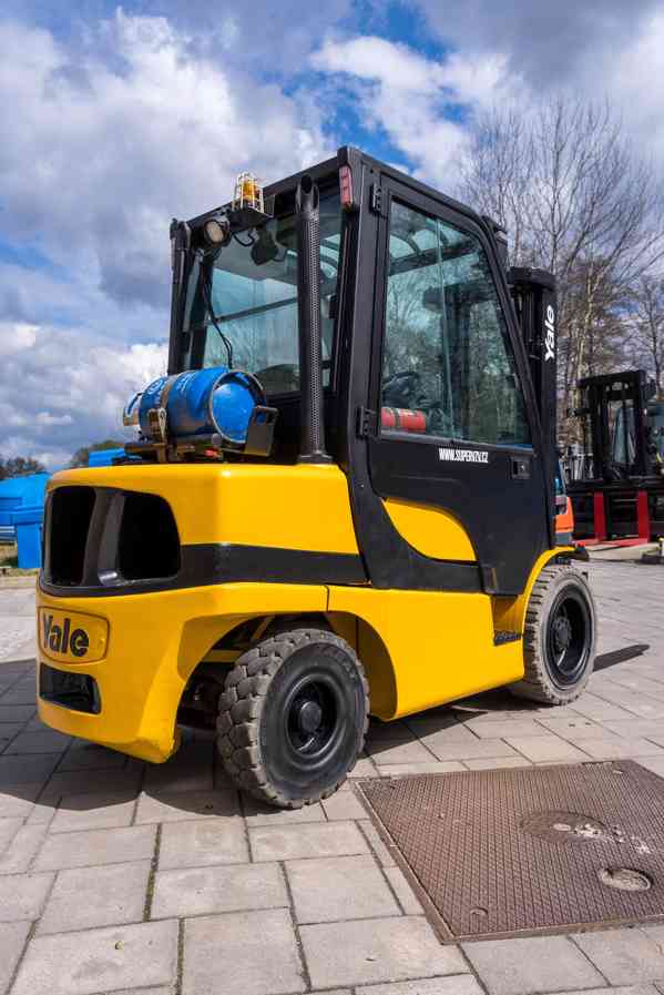 Vysokozdvižný vozík Yale GLP35VX - foto 3