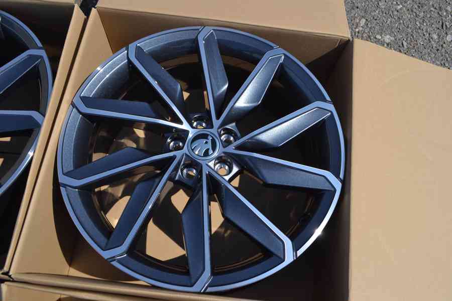 Š.Scala/Kamiq.S.Arona,VW Taigo-18  NOVÉ orig.Alu- antracit - foto 9