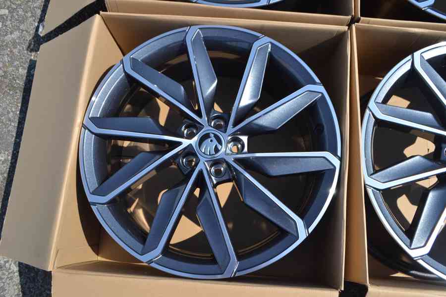 Š.Scala/Kamiq.S.Arona,VW Taigo-18  NOVÉ orig.Alu- antracit - foto 8