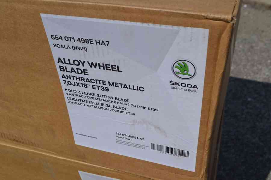 Š.Scala/Kamiq.S.Arona,VW Taigo-18  NOVÉ orig.Alu- antracit - foto 5