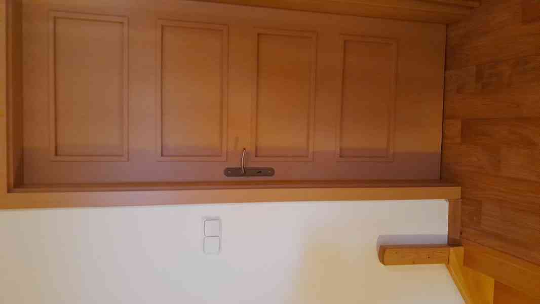 Garsonka-pokoj 22m, v  r. domě 1.patro s příslušenstvím - foto 14