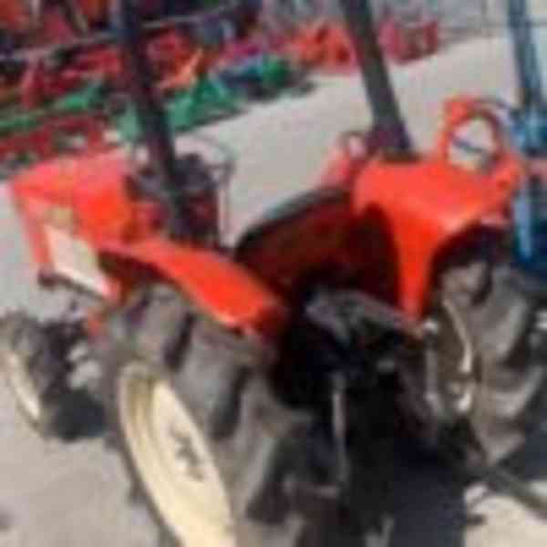 Traktor Yanmar YM22200 4X4 - foto 5