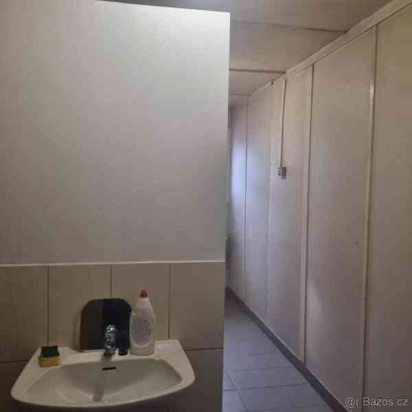 Pronájem nebytových, skladovacích prostor - foto 8