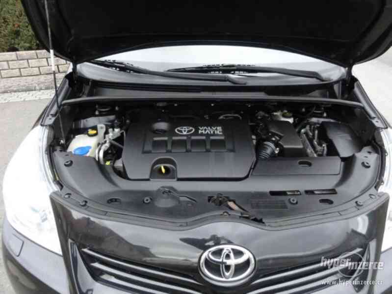 Toyota Verso 1.8i Executive benzín 108kw - foto 6