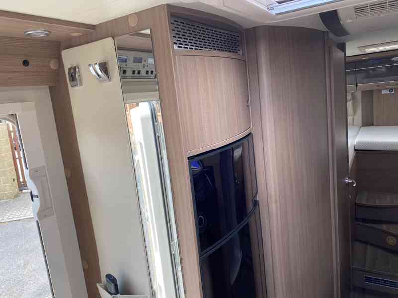 Obytný automobil Burstner Aviano I MAXI Výbava DPH - foto 29