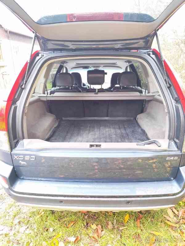 Volvo XC90 2,4   D AWD - foto 4
