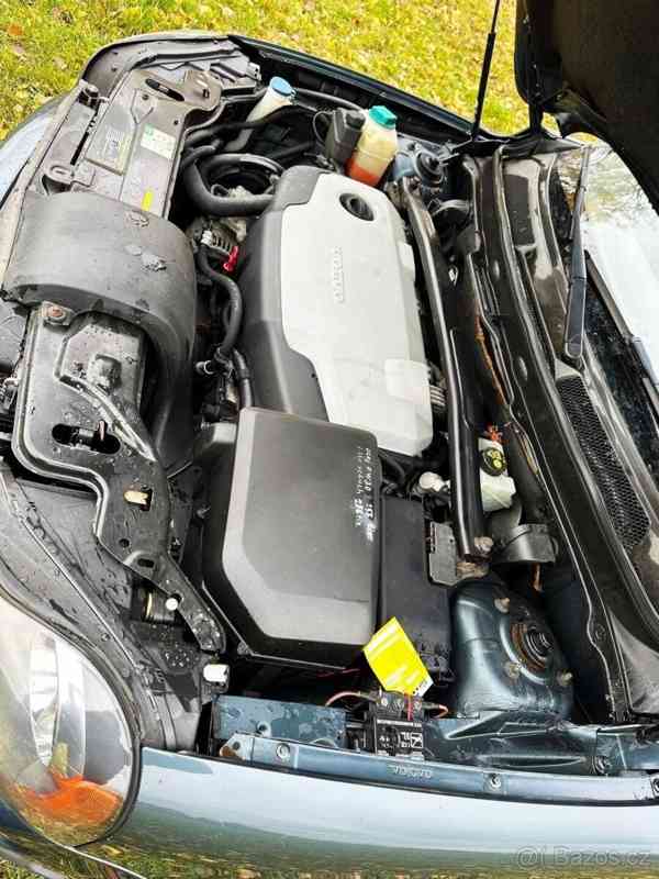Volvo XC90 2,4   D AWD - foto 11