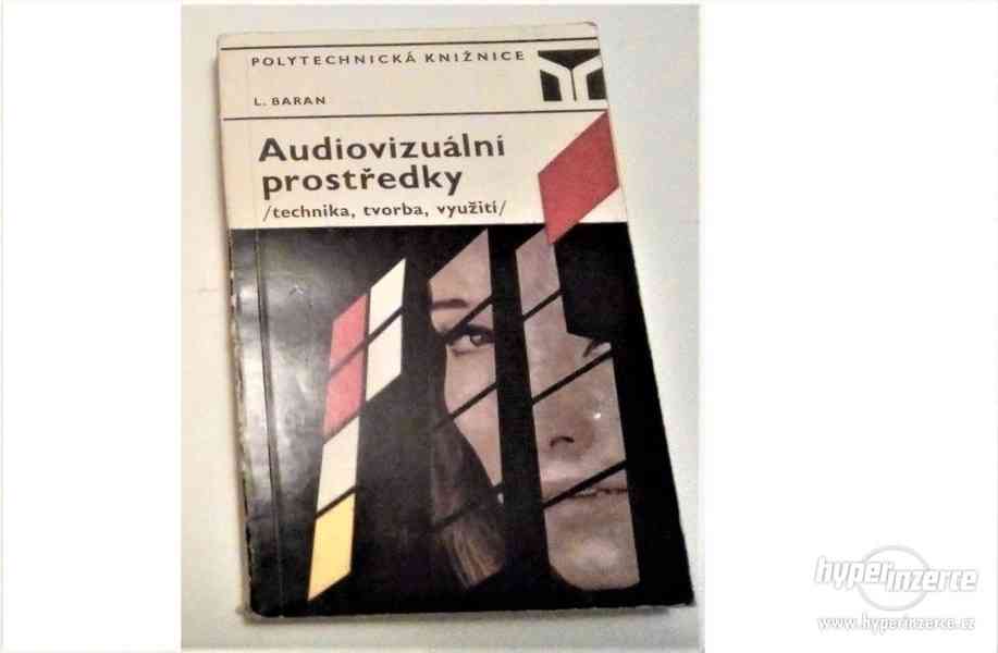 VHS kazety s profi filmy +obalu a i prázdné a další věci... - foto 51