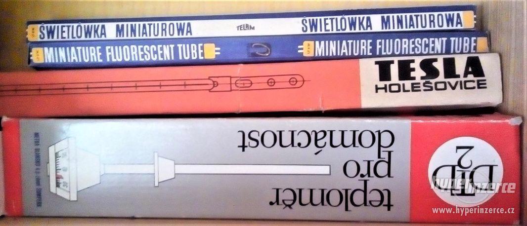 VHS kazety s profi filmy +obalu a i prázdné a další věci... - foto 70