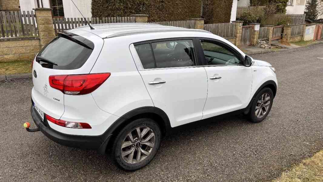 Kia Sportage 2,0   4x4 2.0 CRDi - foto 4