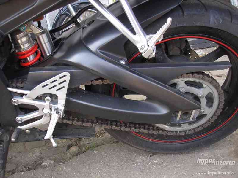 Yamaha YZF-R6 - foto 6