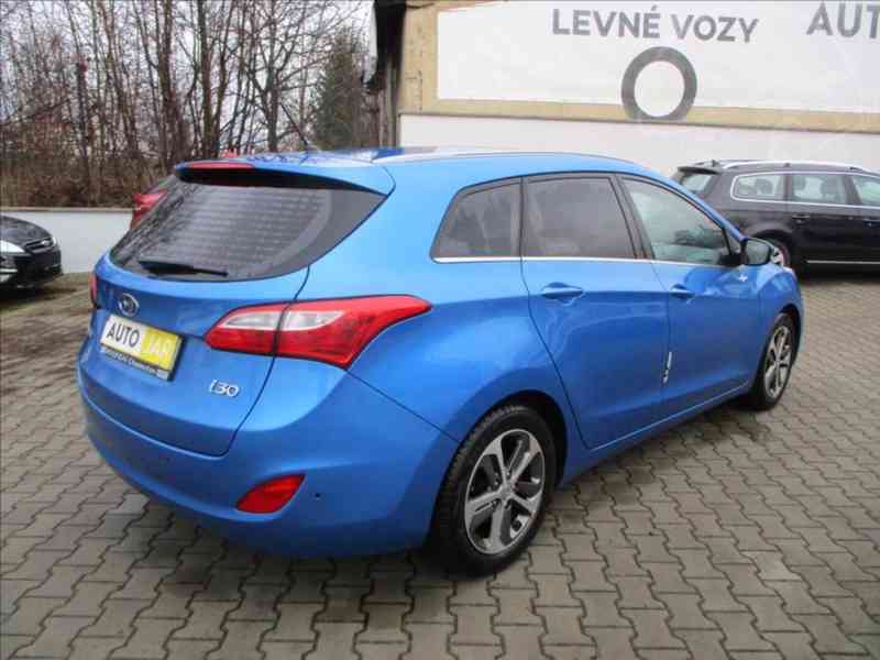 Hyundai i30 1,6 GDI DIGI.KLIMA - foto 4