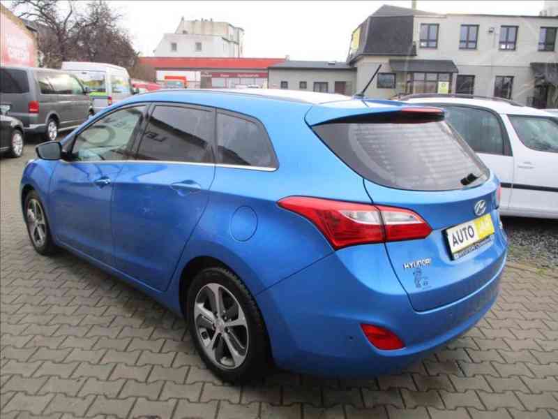 Hyundai i30 1,6 GDI DIGI.KLIMA - foto 3